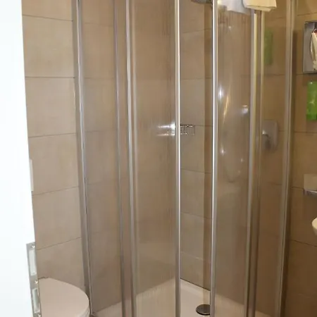 Hotel Garni Schmaus 3*